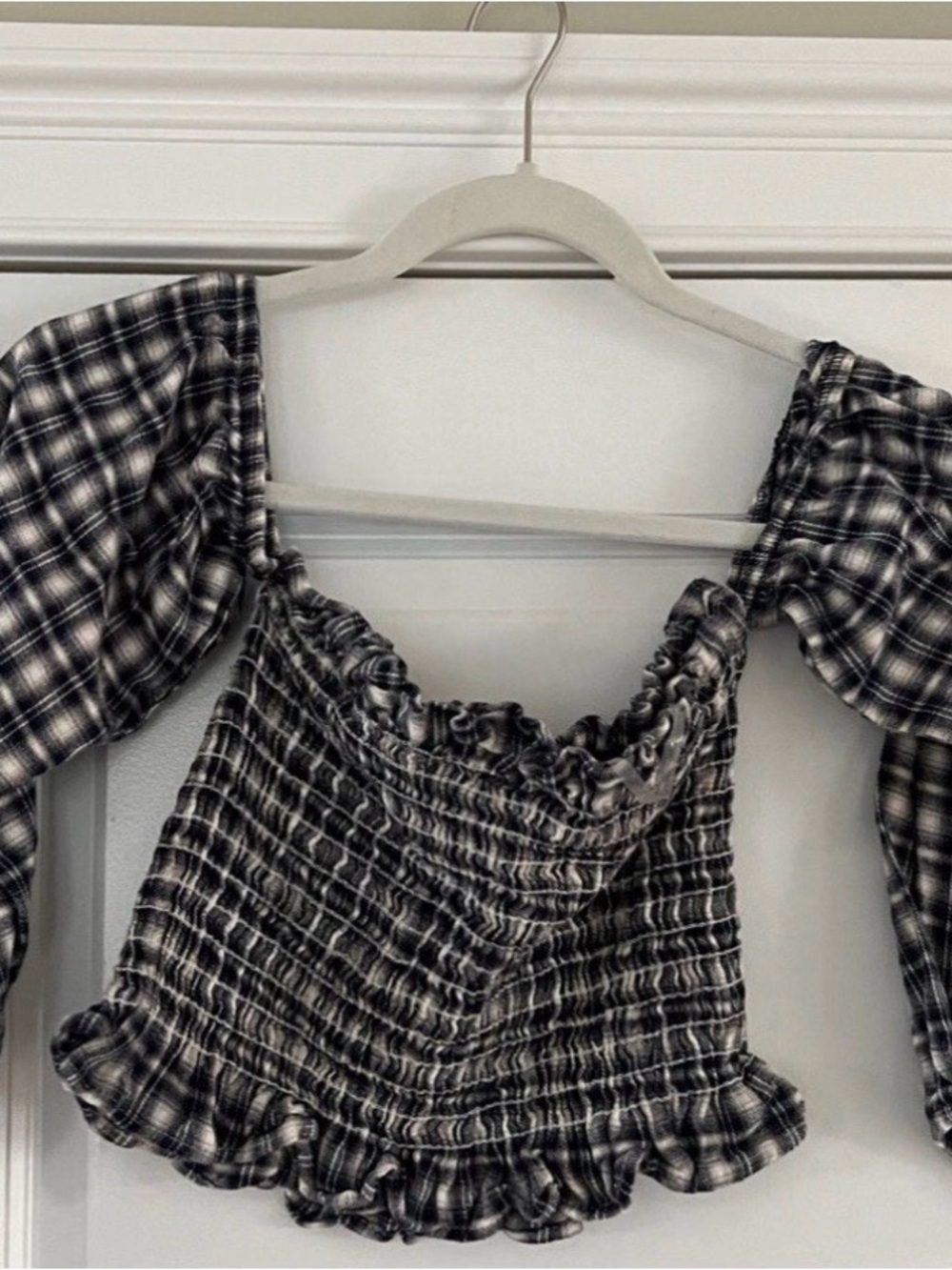 Women’s Long Sleeve Cropped Top Size Small